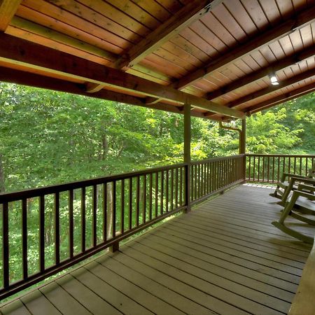Champagne Chalet - Cuddleup Vila Morganton Exterior foto