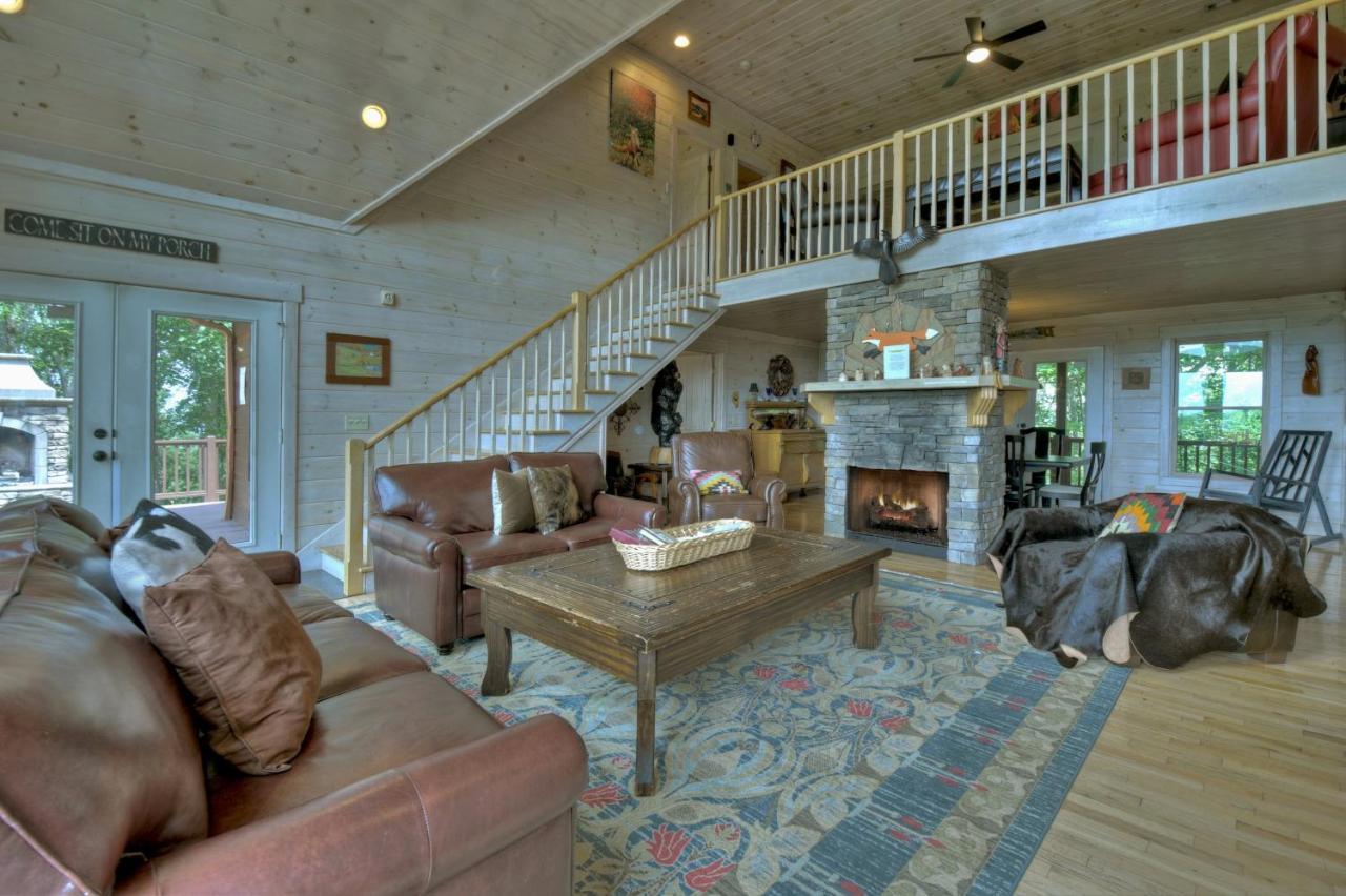 Champagne Chalet - Cuddleup Vila Morganton Exterior foto