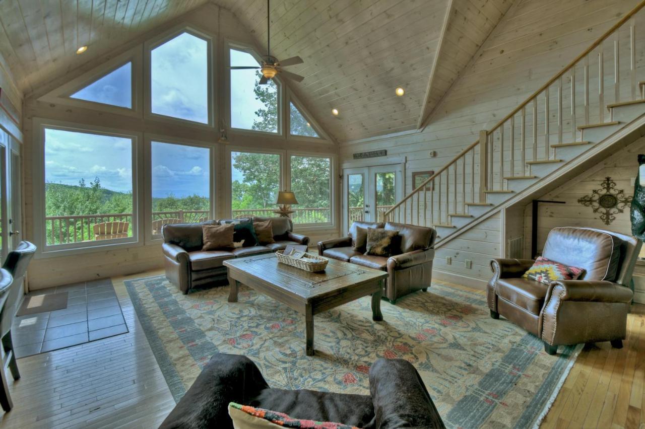 Champagne Chalet - Cuddleup Vila Morganton Exterior foto