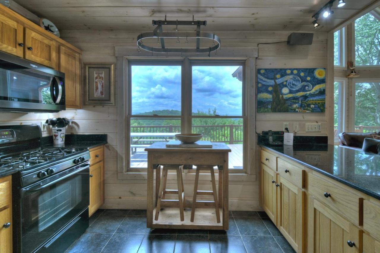 Champagne Chalet - Cuddleup Vila Morganton Exterior foto