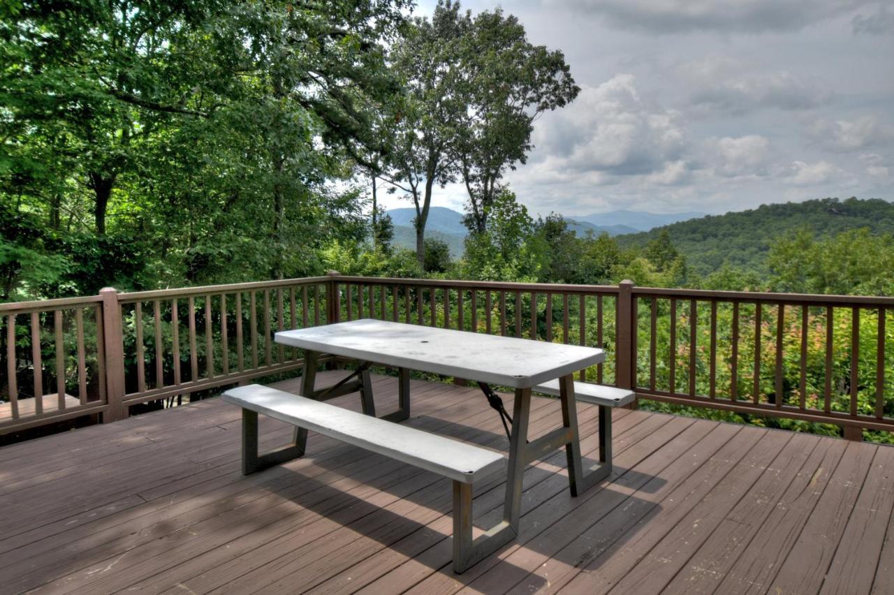 Champagne Chalet - Cuddleup Vila Morganton Exterior foto