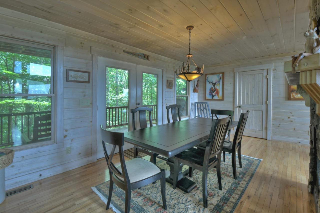 Champagne Chalet - Cuddleup Vila Morganton Exterior foto