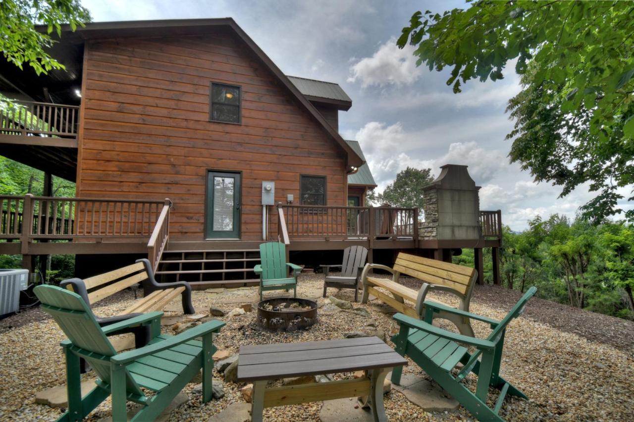 Champagne Chalet - Cuddleup Vila Morganton Exterior foto
