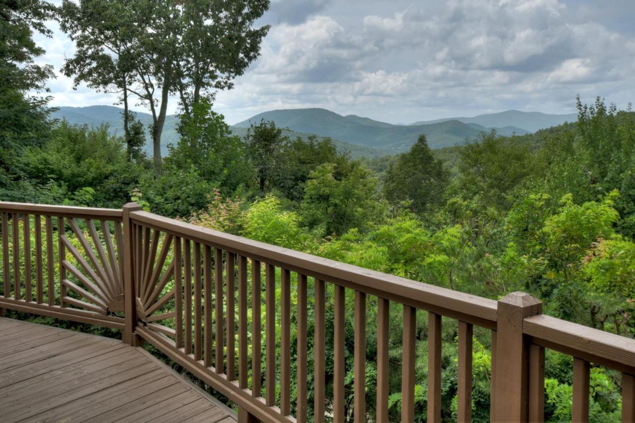 Champagne Chalet - Cuddleup Vila Morganton Exterior foto