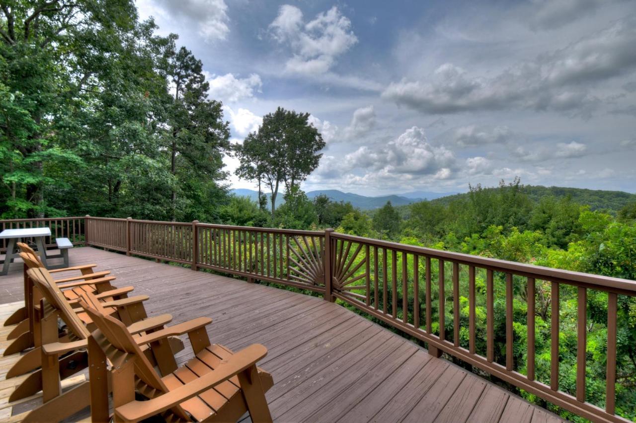 Champagne Chalet - Cuddleup Vila Morganton Exterior foto